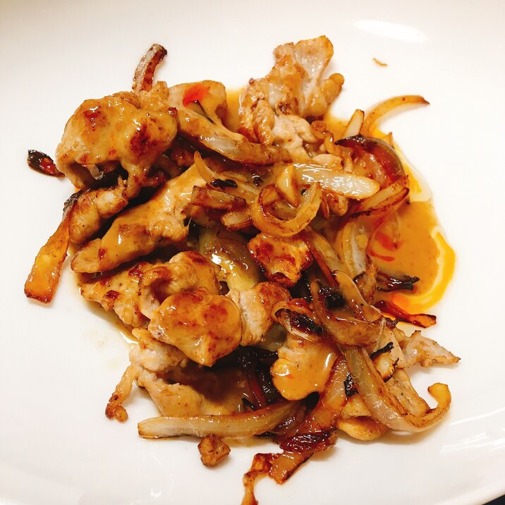 胡麻香る!豚玉炒め